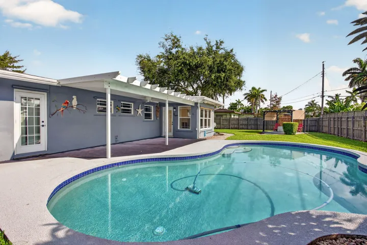 11-web-or-mls-1240-2462