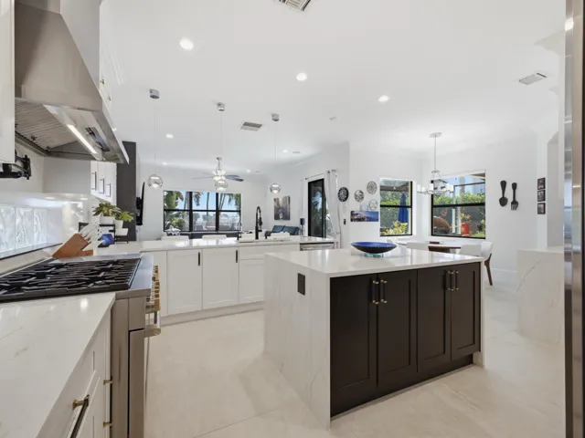 Kitchen to Breakfast