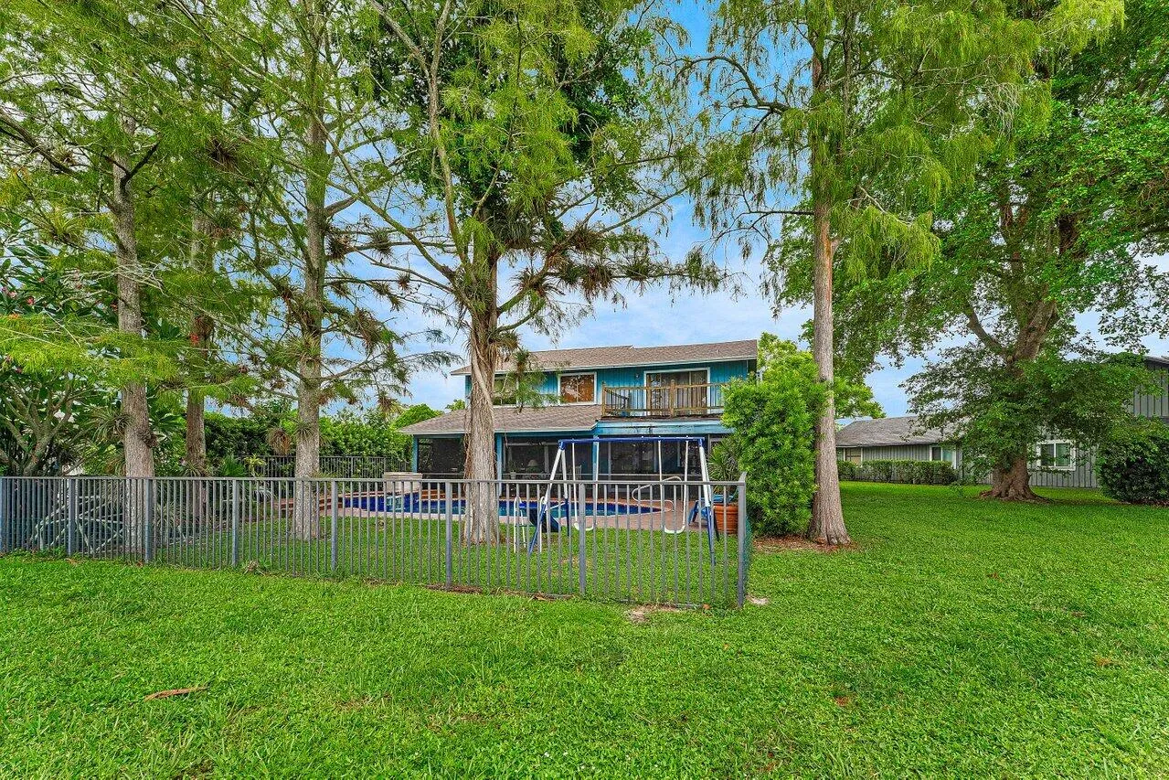 040-1726TreehavenCourt-Wellington-FL-334