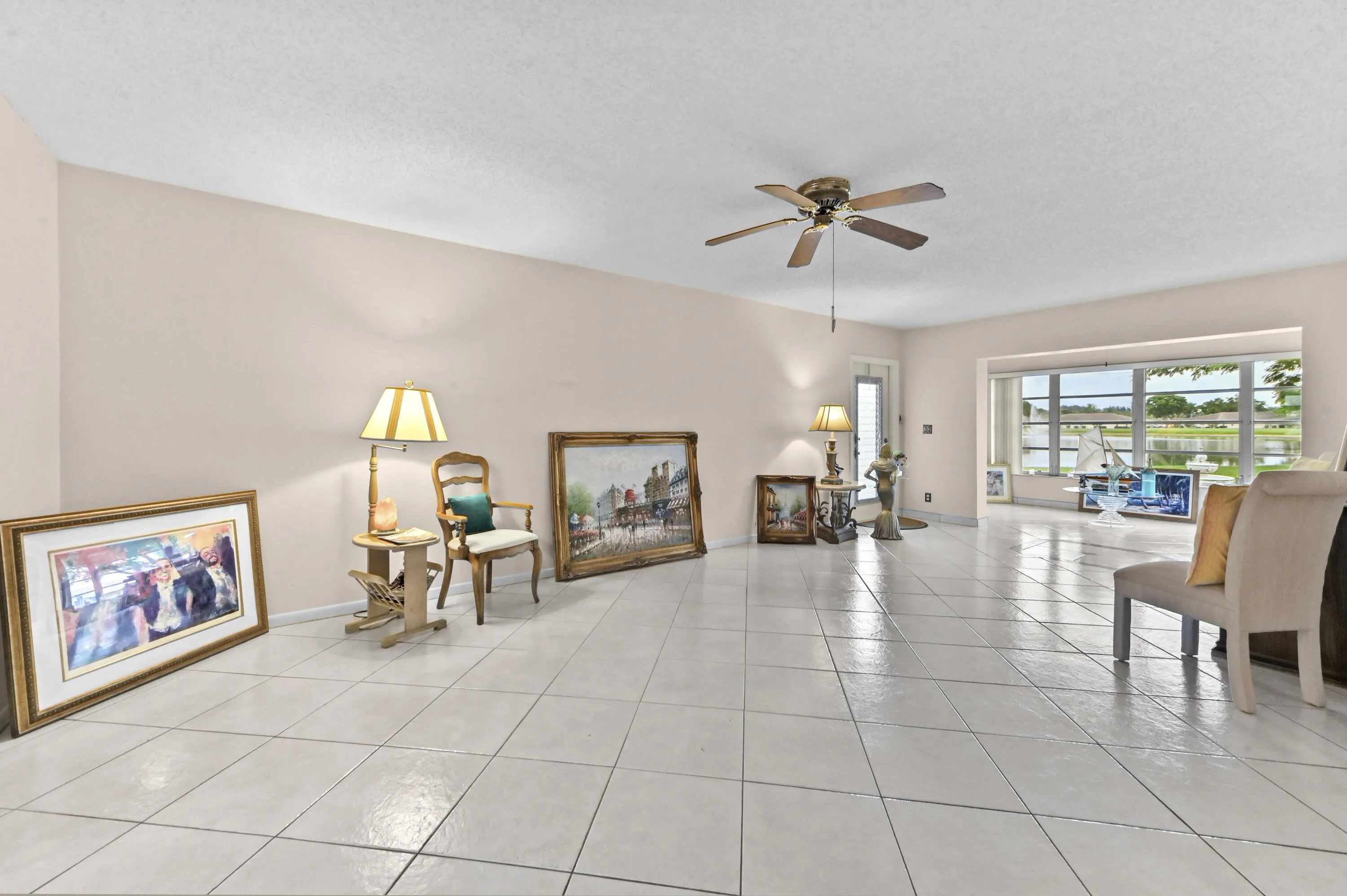 11 Living room 05