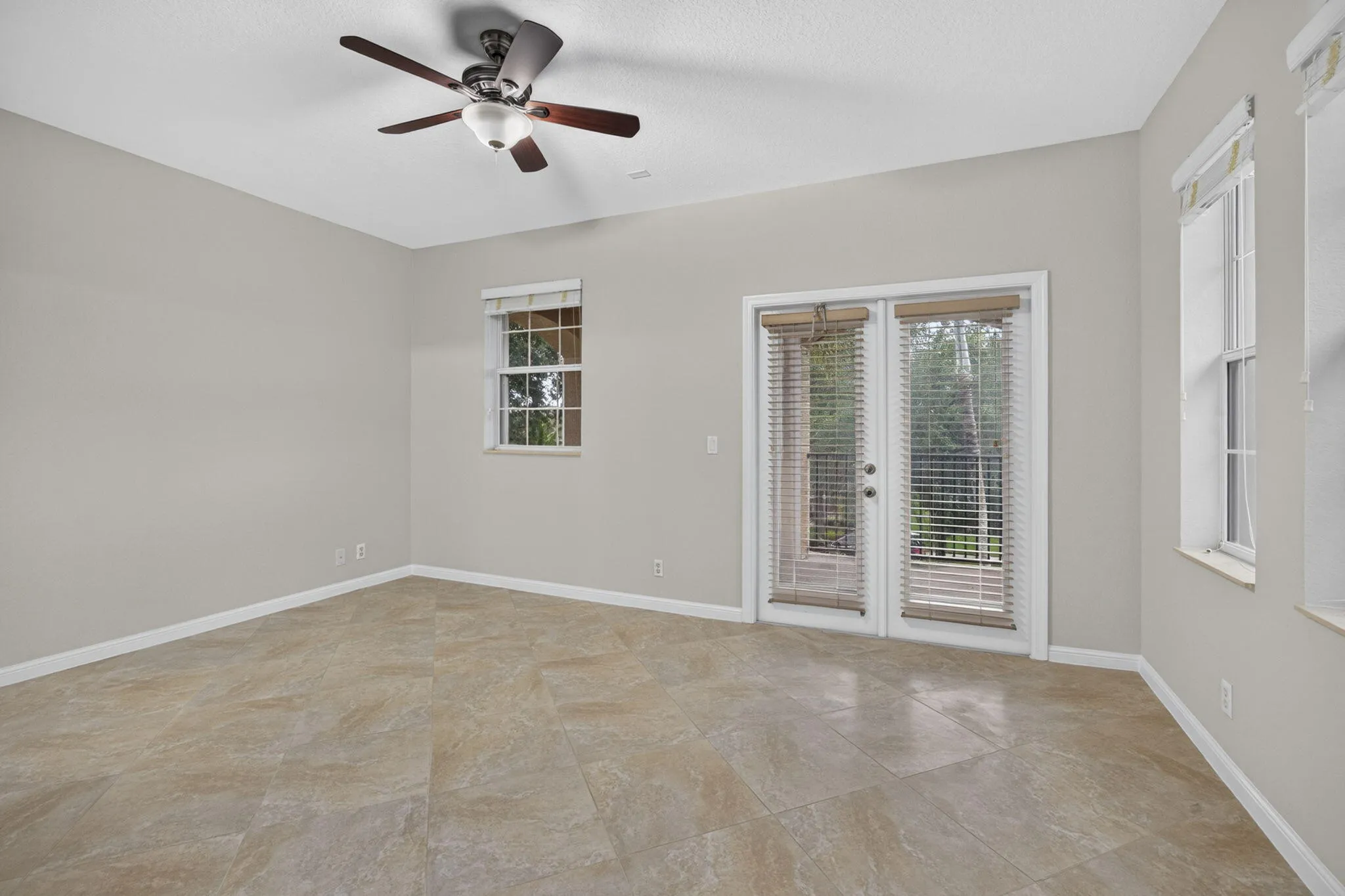 64-web-or-mls-BS1A1139