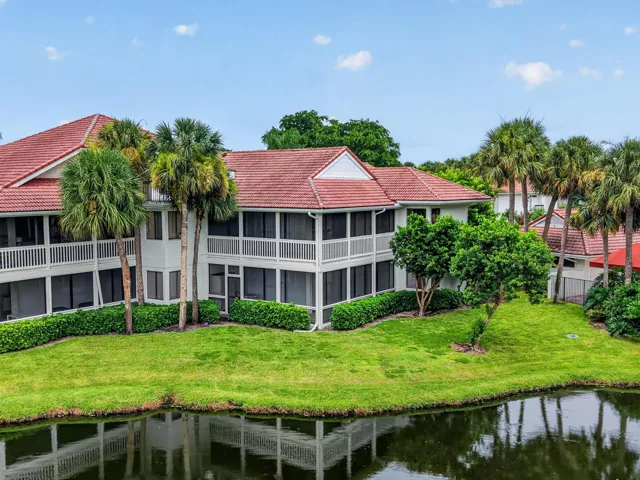19271 Sabal Lake