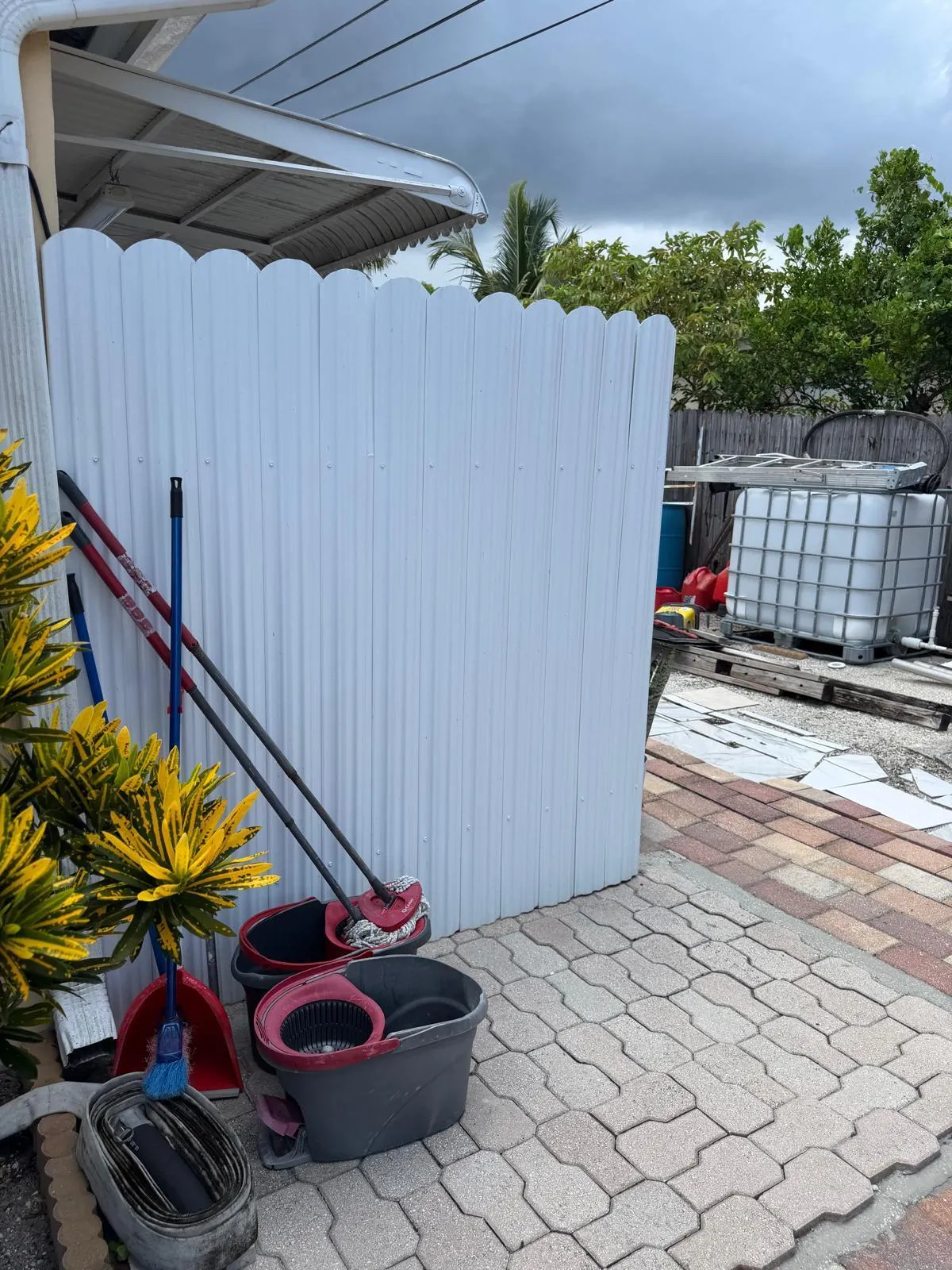side yard