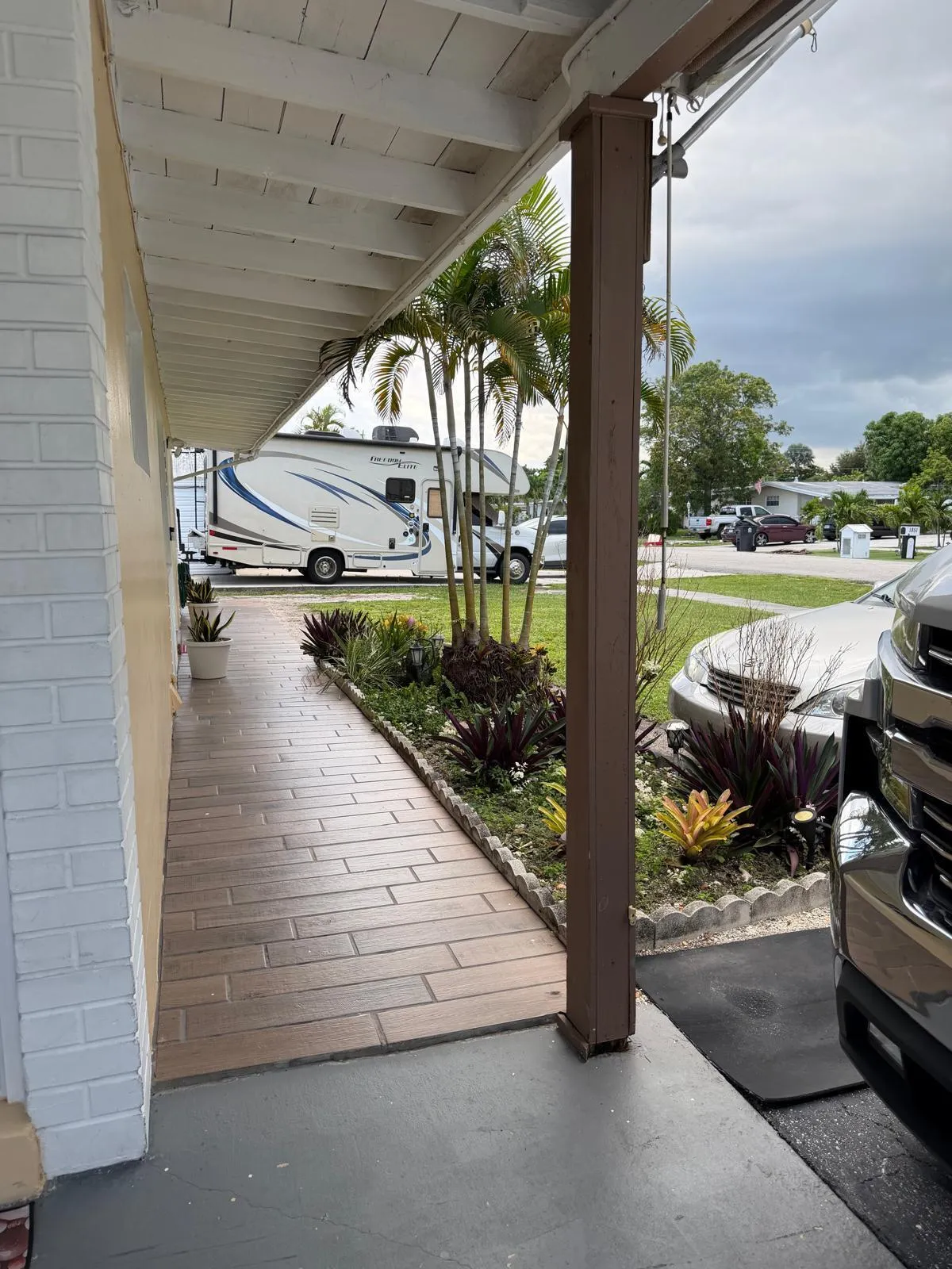 sideyard