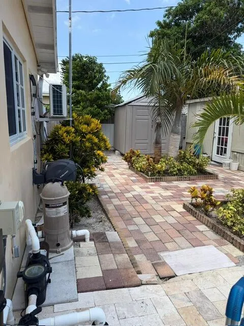 side yard