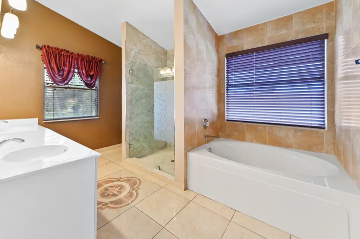 22 bathroom 01