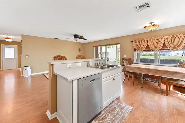 35 kitchen 03