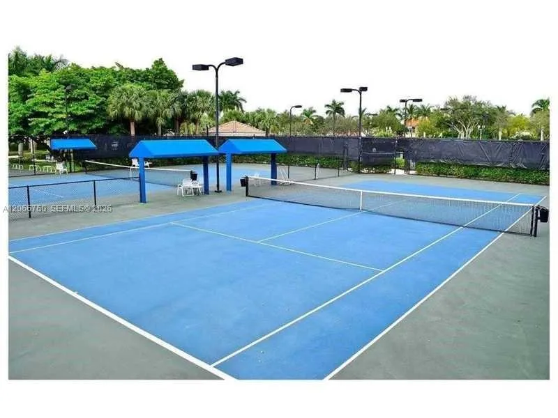 Tennis / Pickelball Courts