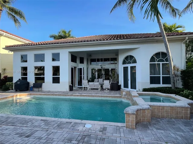 House / Pool Area