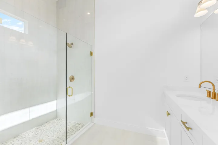 Owner's Bath