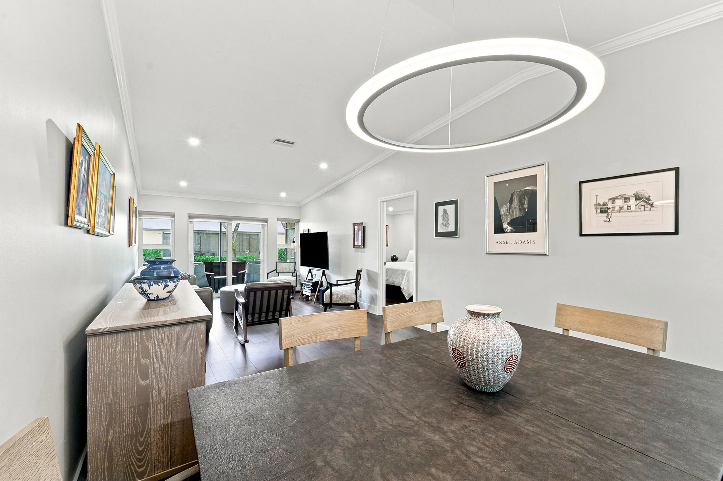 11_dining area