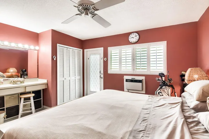 12-web-or-mls-3212 SE 8th St - Print Qua