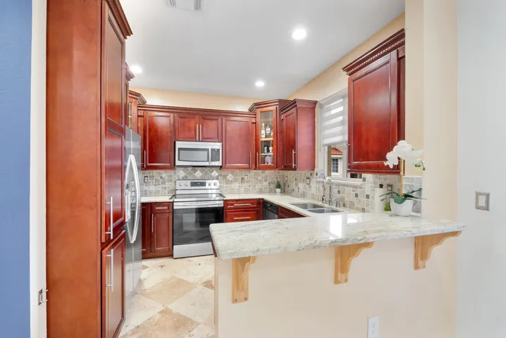 21429 Nw 13th Ct u515_033