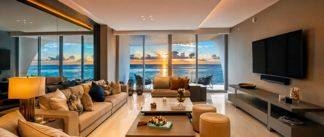 Oceanfront Livingroom