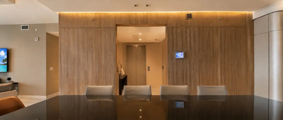 16 -Warm Luxury Entrance Private Elevato