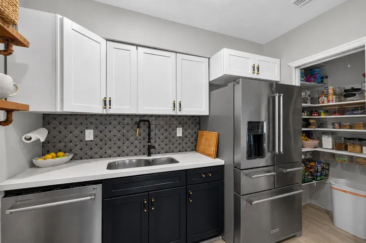 Kitchen 3