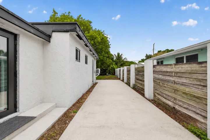 Side of House 1