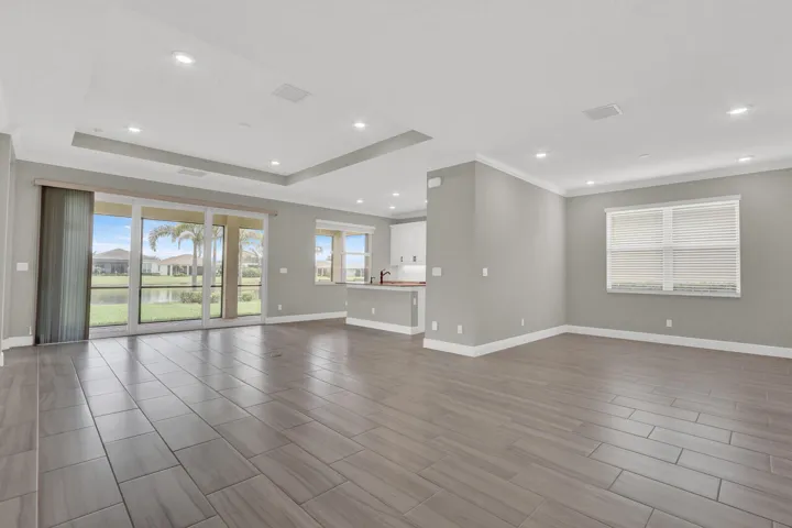 GREAT ROOM W/FLEX SPACE