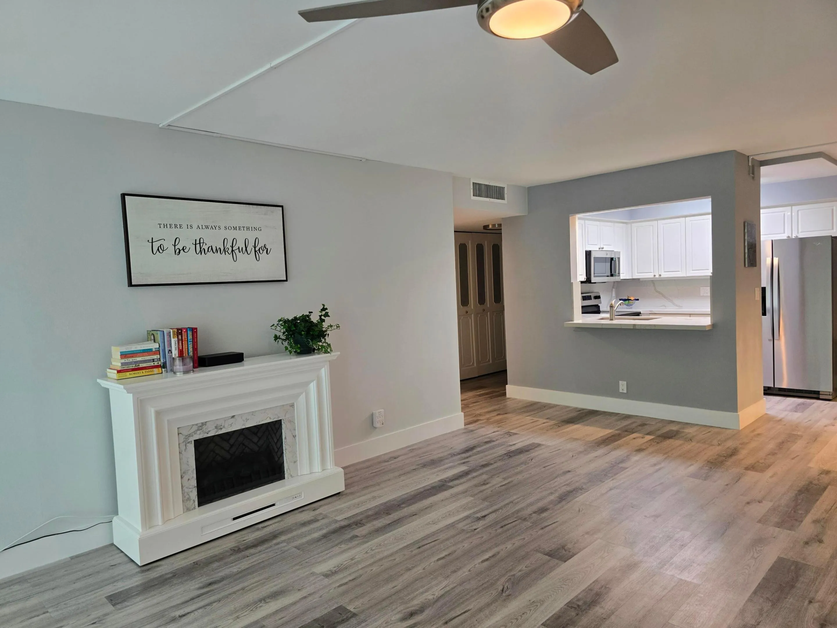 Huge living room with balcony access