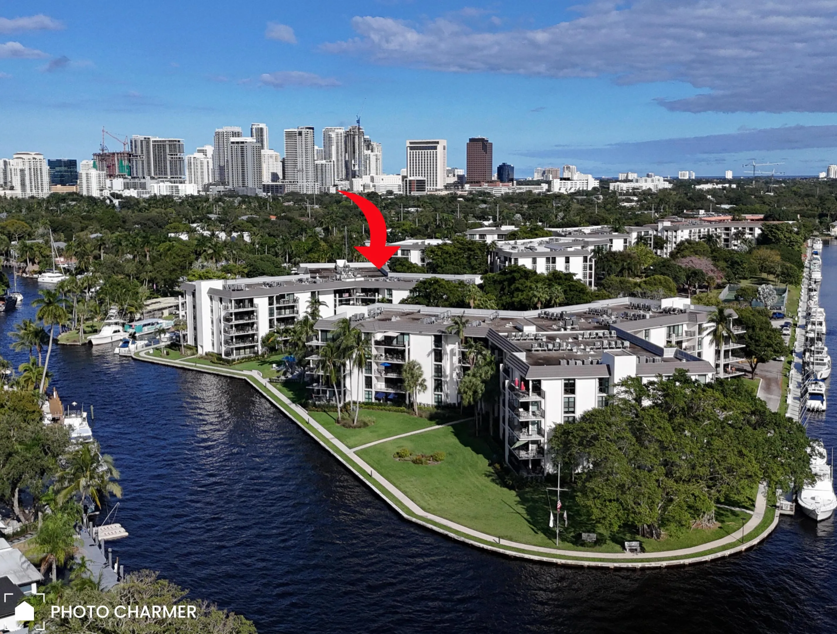 Waterfront Resort Style Living and Amenities