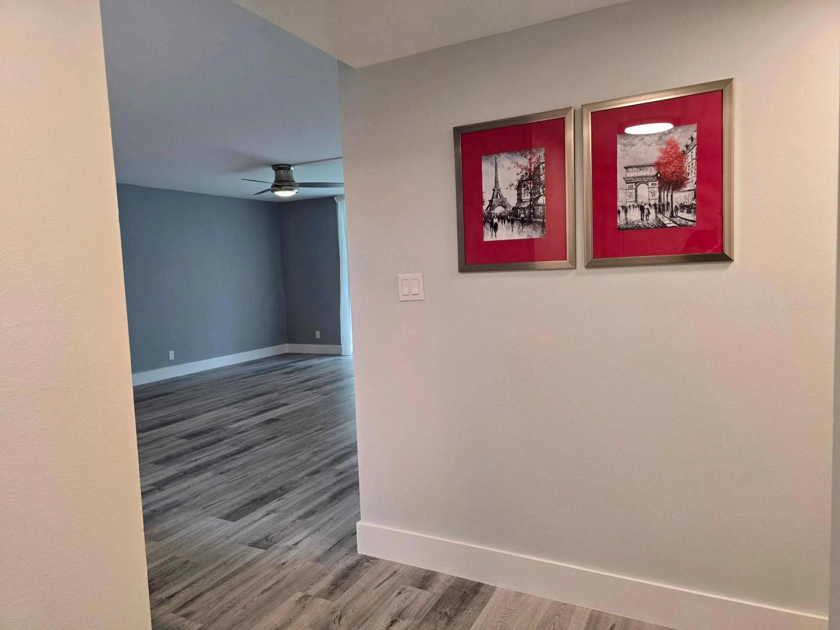 Woodgrain vinyl flooring