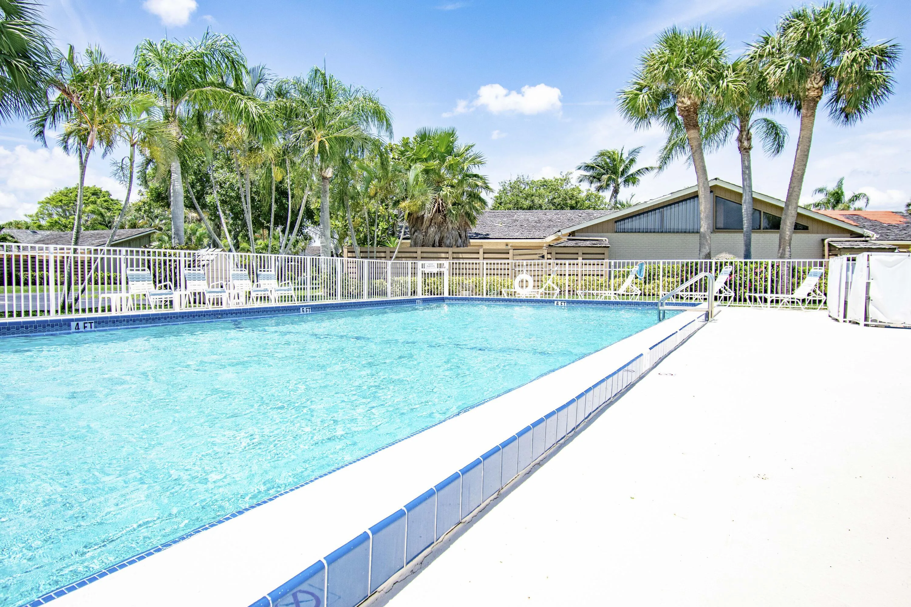 1801 pool