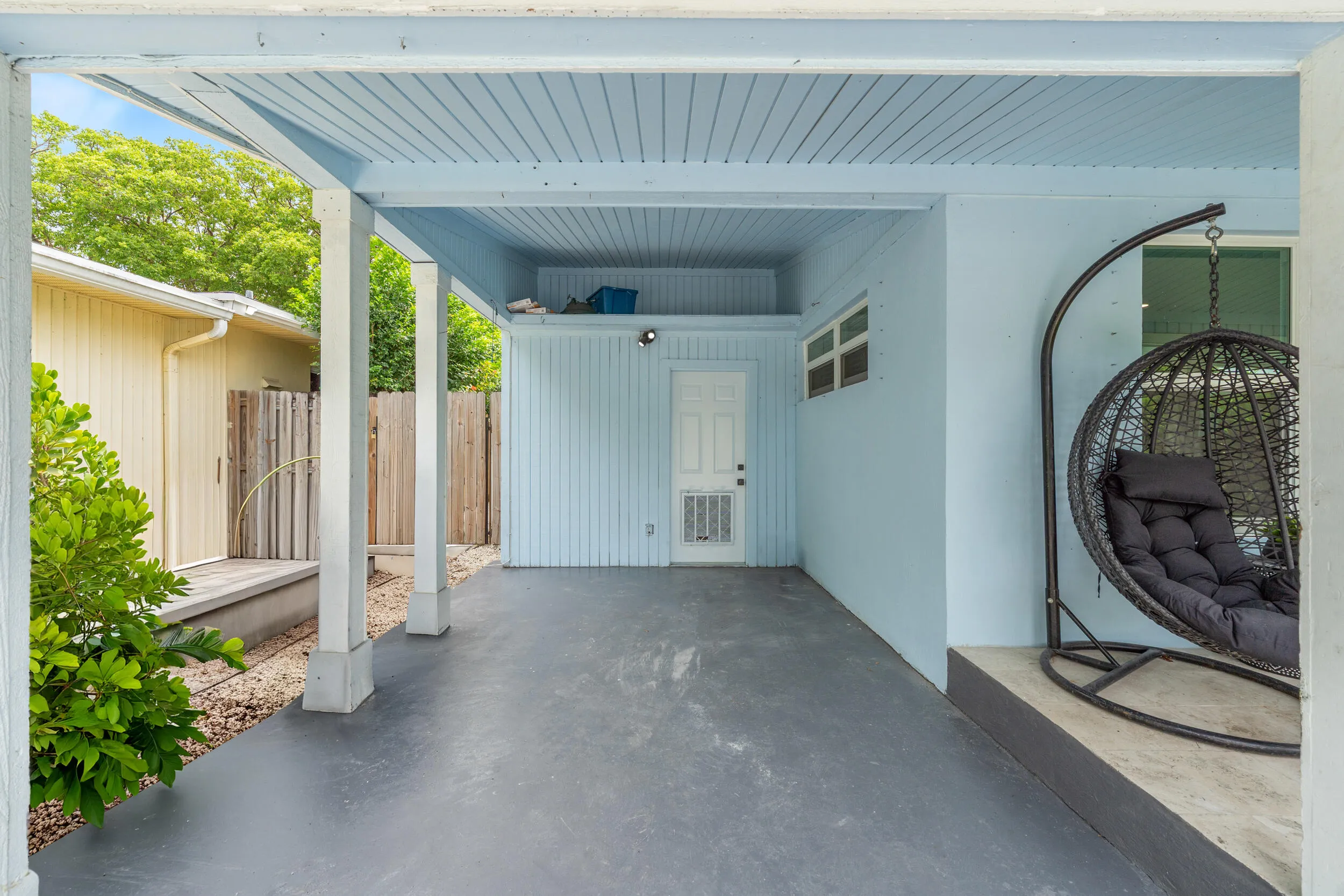 Attached Car Port