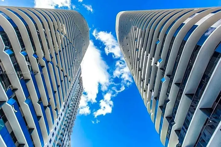 tempImageVH6yZ9
