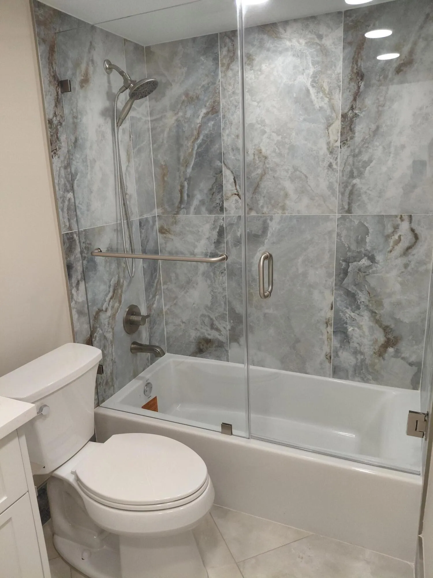 GUEST BATH