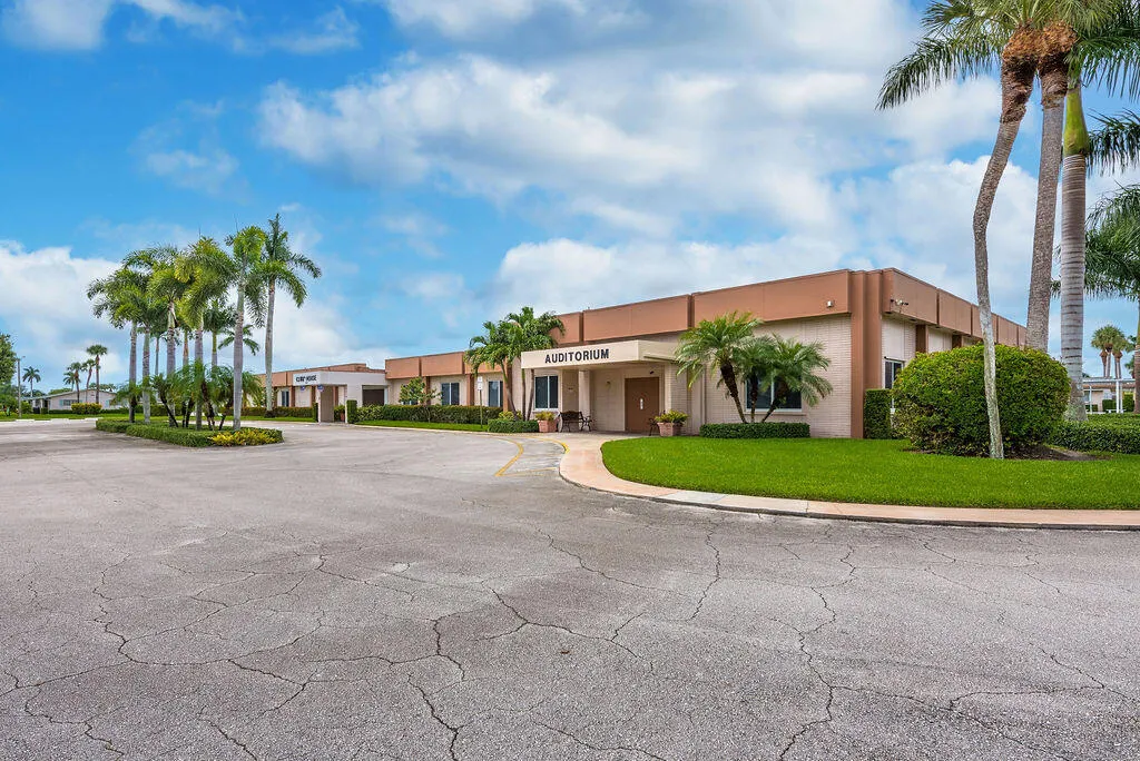 2523DudleyDr.BWPB-24