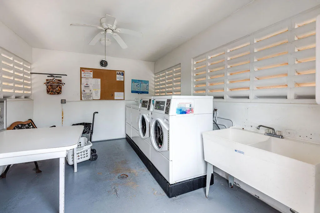 2523DudleyDr.BWPB-23