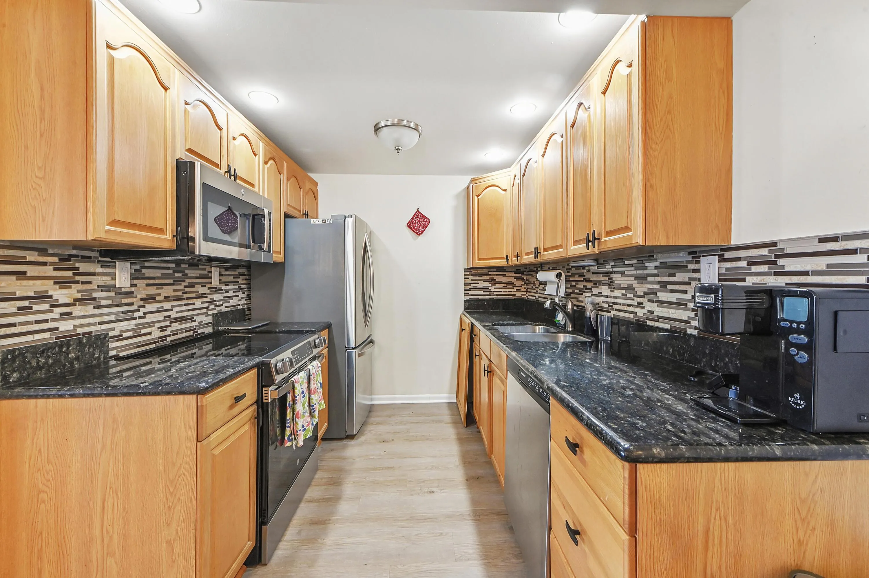 08 Kitchen 01