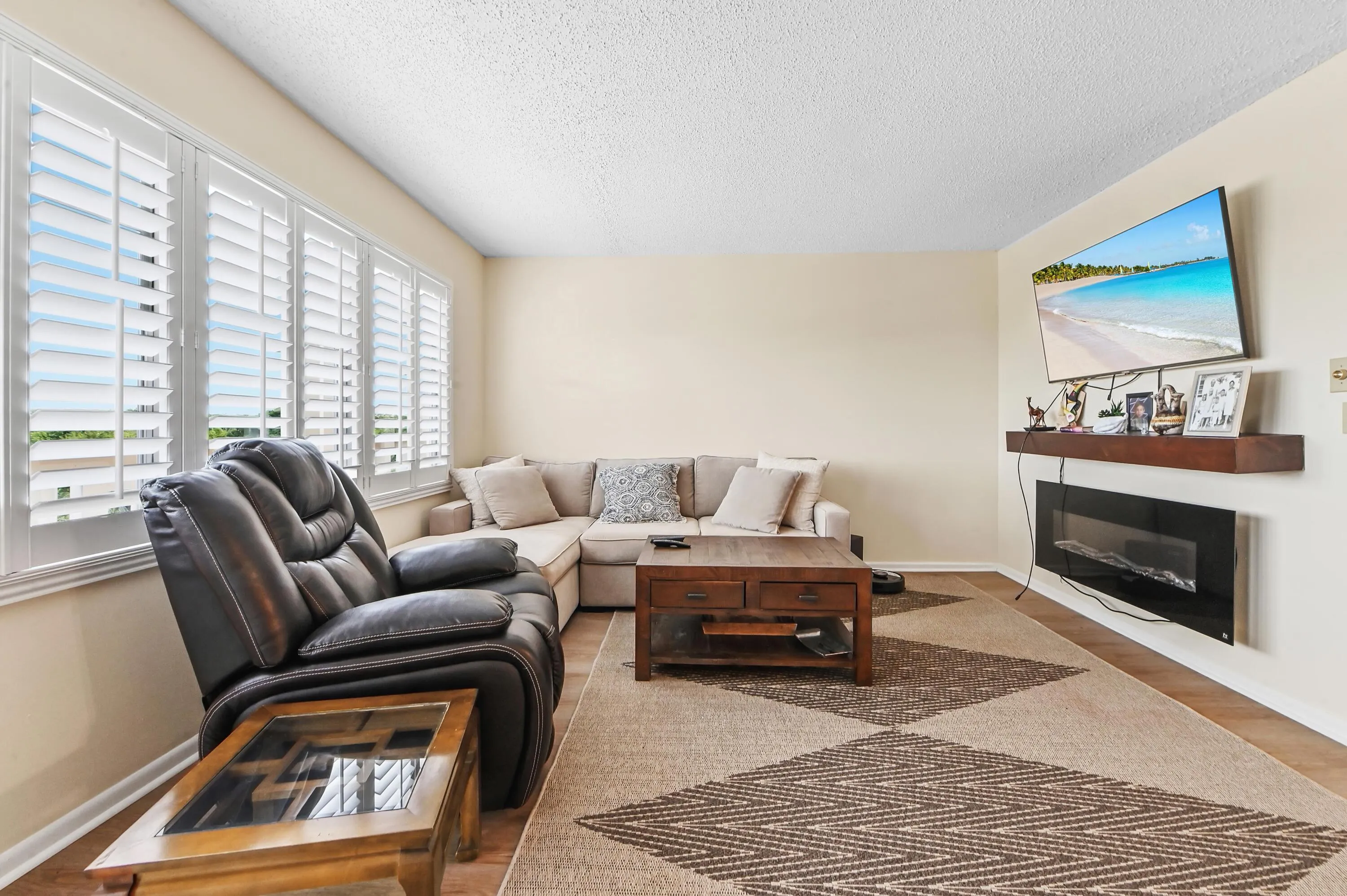 04 Living room 03