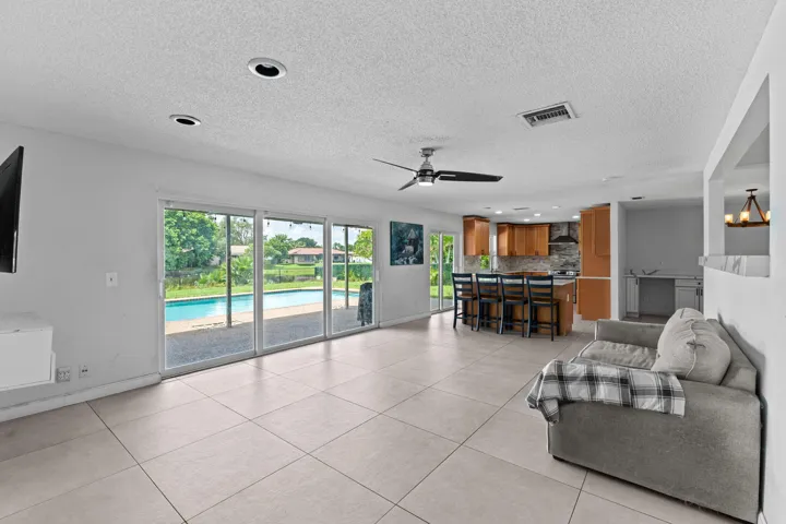 24-web-or-mls-A7404121