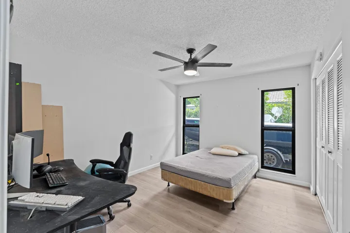 34-web-or-mls-A7404068