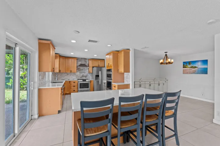14-web-or-mls-A7404136