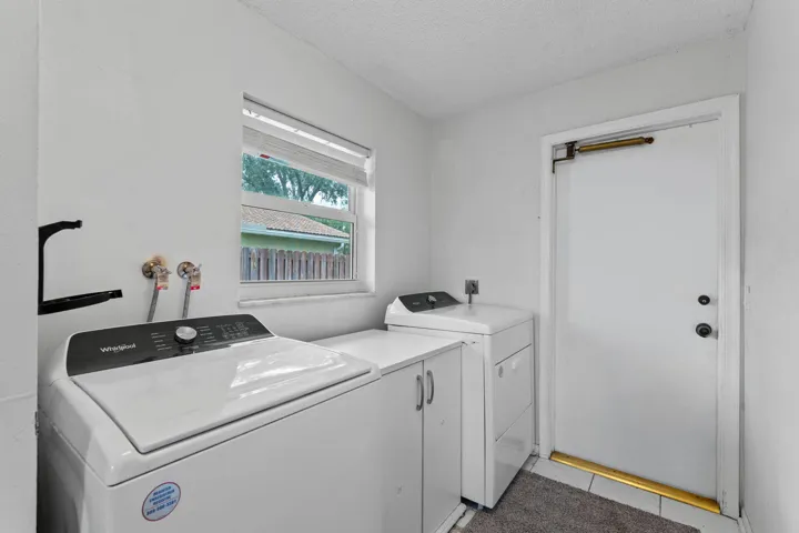 39-web-or-mls-A7404088