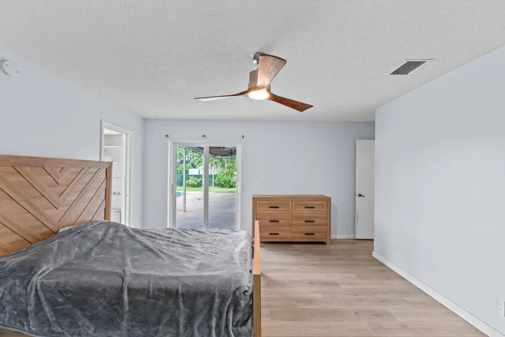 29-web-or-mls-A7404182