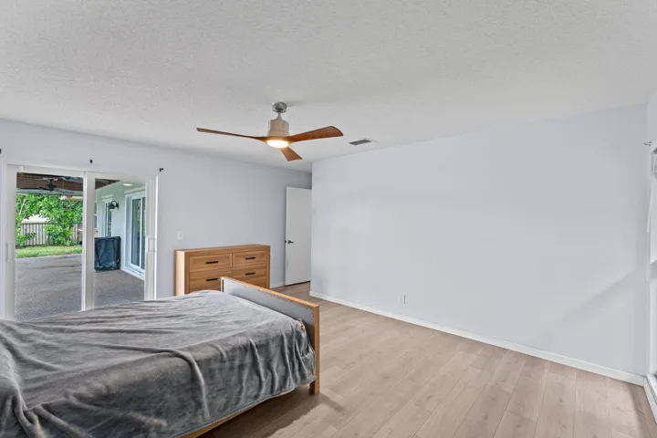 30-web-or-mls-A7404185