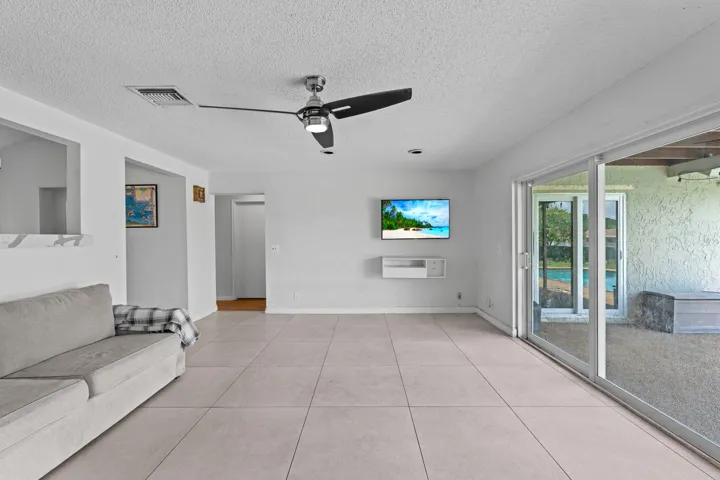 27-web-or-mls-A7404130
