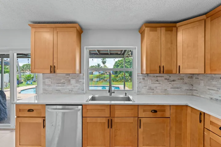 20-web-or-mls-A7404154