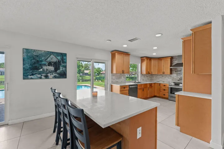 15-web-or-mls-A7404139