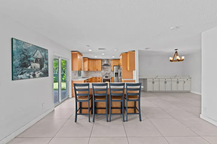 13-web-or-mls-A7404133