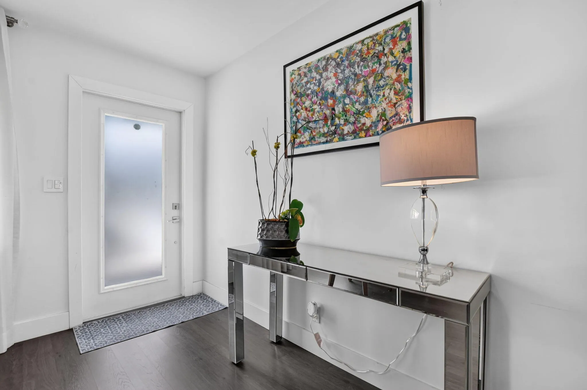 Entrance /foyer area