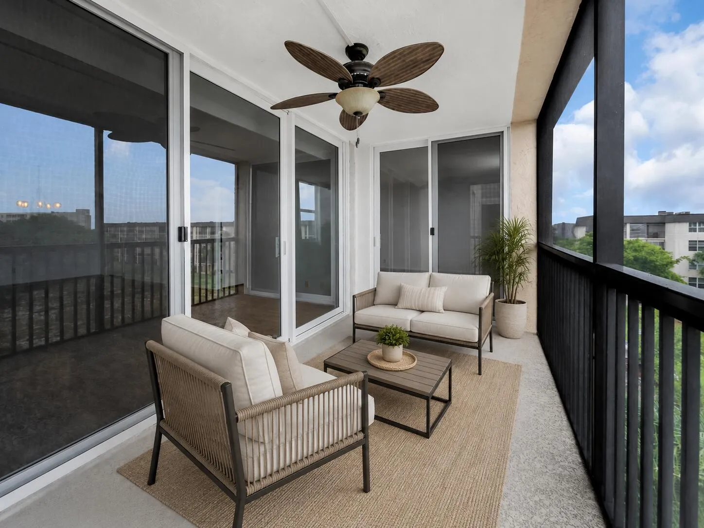 ENCLOSED PATIO -VIRTUALLY STAGED