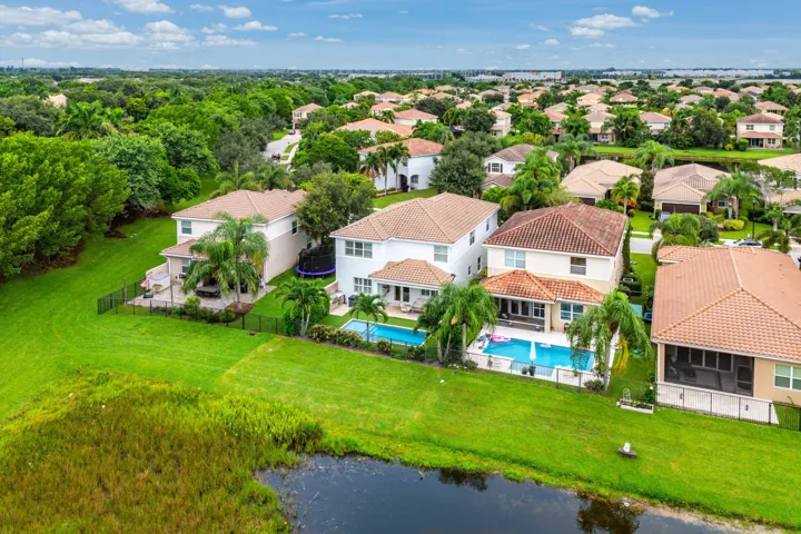 052-8421CalabriaLakesDrive-BoyntonBeach-