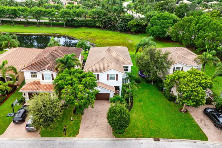 048-8421CalabriaLakesDrive-BoyntonBeach-
