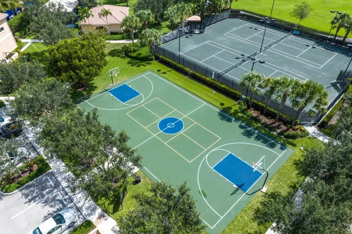 Tennis