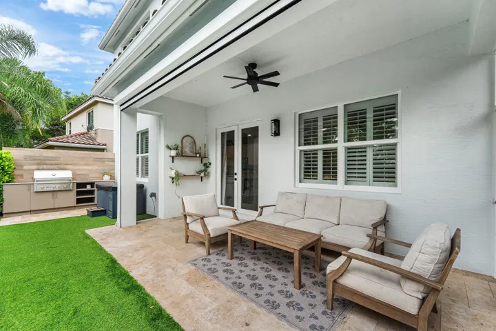 Patio with retractable screen