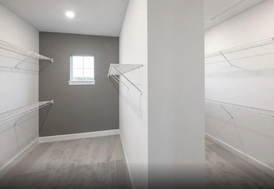 Builder Model Pictured